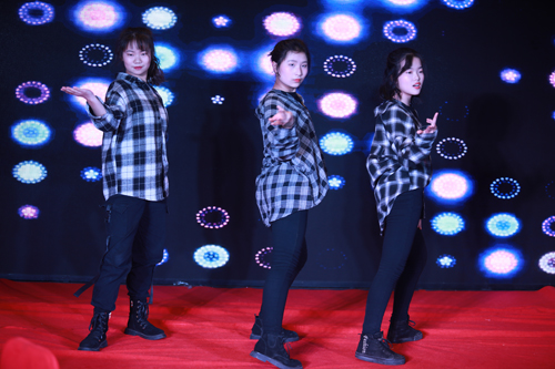 大禹漢光2018年“同心同行，共創(chuàng)未來”主題年會(huì)圓滿成功